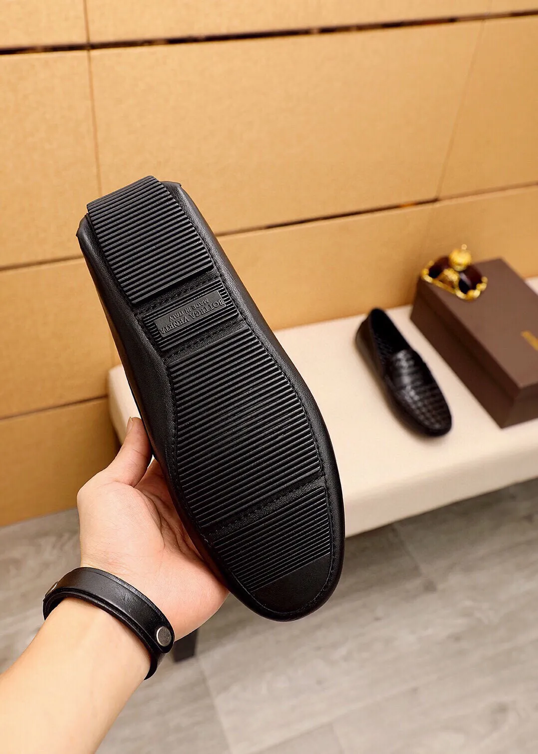 Men's shoes 💰: 420 💐BV men's slip-on shoes® [BOTTEGA VENETA] official website counter new model, one-to-one mold opening ⚠Italian calfskin ➕Hand-woven ➕Cow leather lining. Driving slip-ons, available at counters, sizes 38～44 (45🉑️customized)